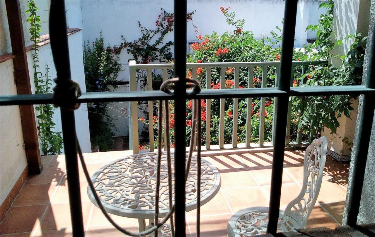 Patio Del Limonero Apartment Cordoba Luaran gambar